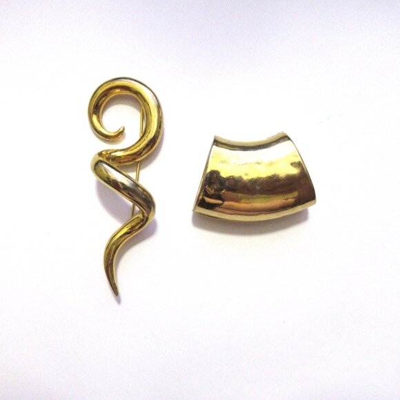 Vintage 1980s Gold-tone Large 3" Shiny 3D Swirl Brooch Pin AND Curved Scarf Ring - Picture 1 of 4